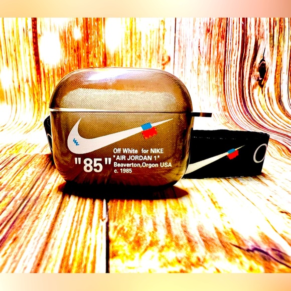 Nike OFF WHITE design Protective case for AirPods3: Black - Picture 1 of 11